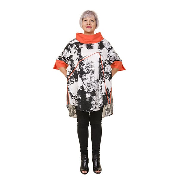 MADELEINE-CHARLES-photo-print-black-white-tunic-copyright-ArtistryLtd-idaretobe-8187B