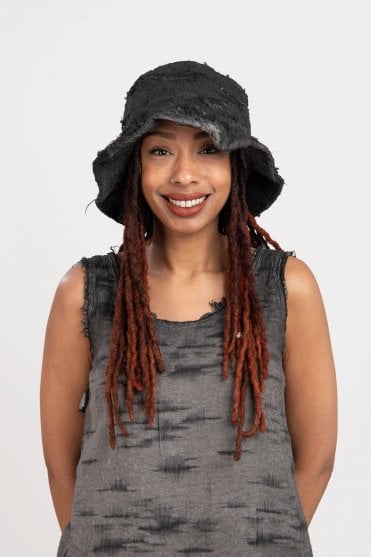 Cold Black Laguna Hat