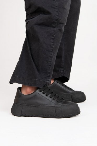 Black Shoe One Sneakers