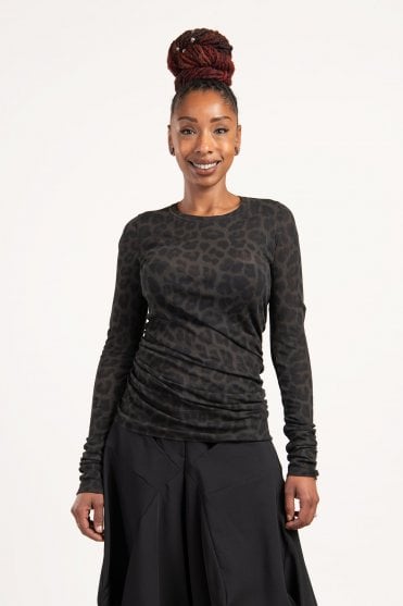 Leo Black Cloud T-Shirt