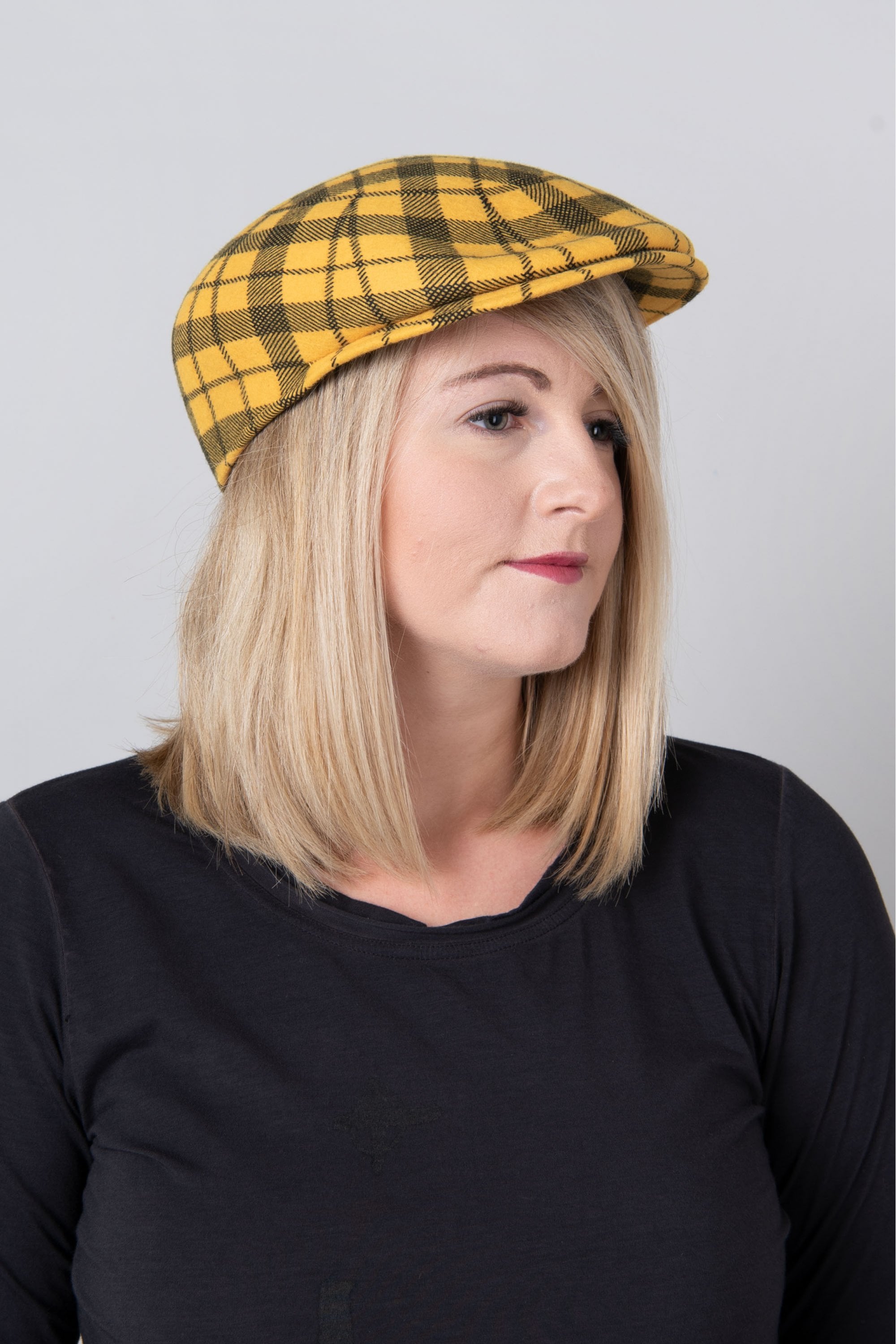 9997 Women\'s Scottish Plaid Wool Peaked Caps Beret Yellow Handmade yellow wool beret, Harris Tweed gingham tam by  main image 4