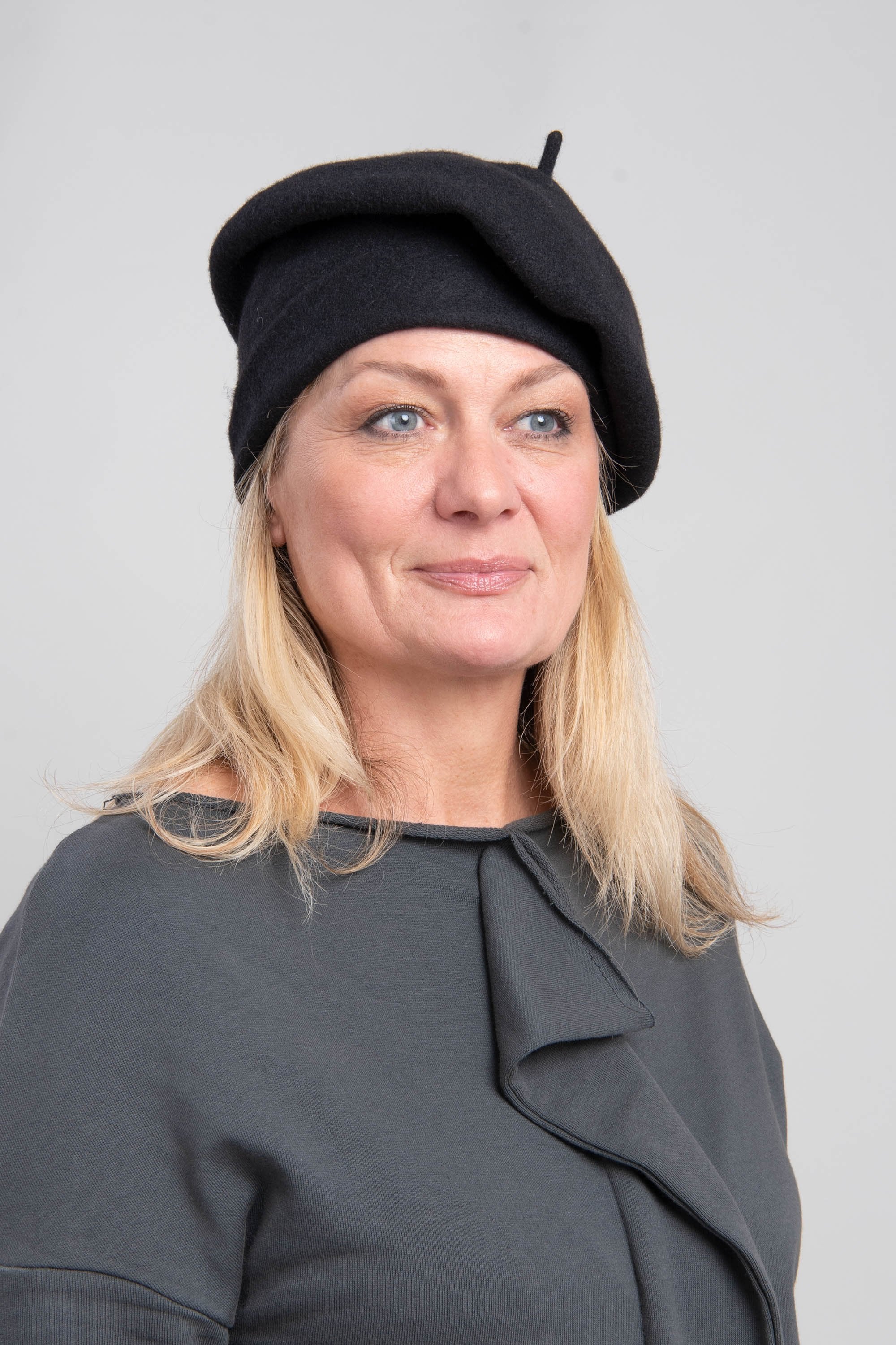 Kopka Wool Roll Up Beret Hat for man and woman Kopka Accessories - Wool Roll Up Beret in Viola – gravitypope main image 2